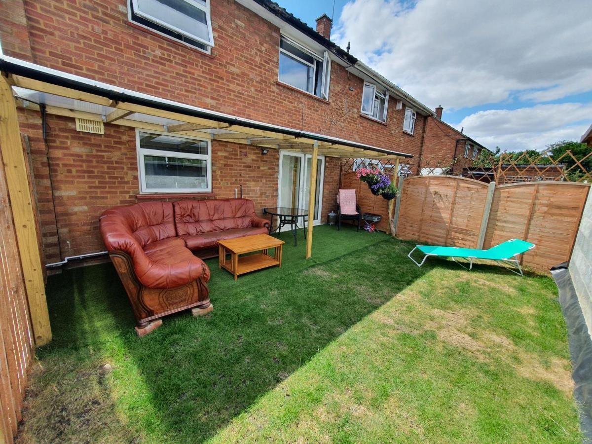 Beautiful Character Home, Parking Garden Wifi Self Check-in Holiday home *